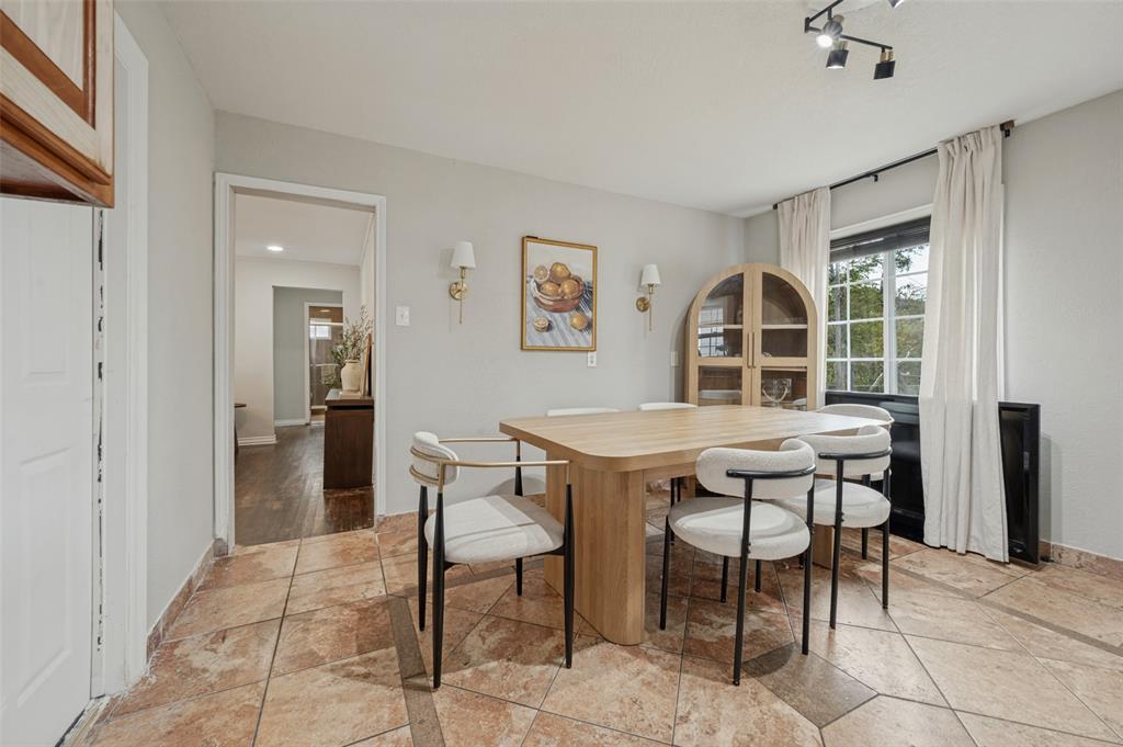 2614 Valwood Parkway, Farmers Branch, TX 75234