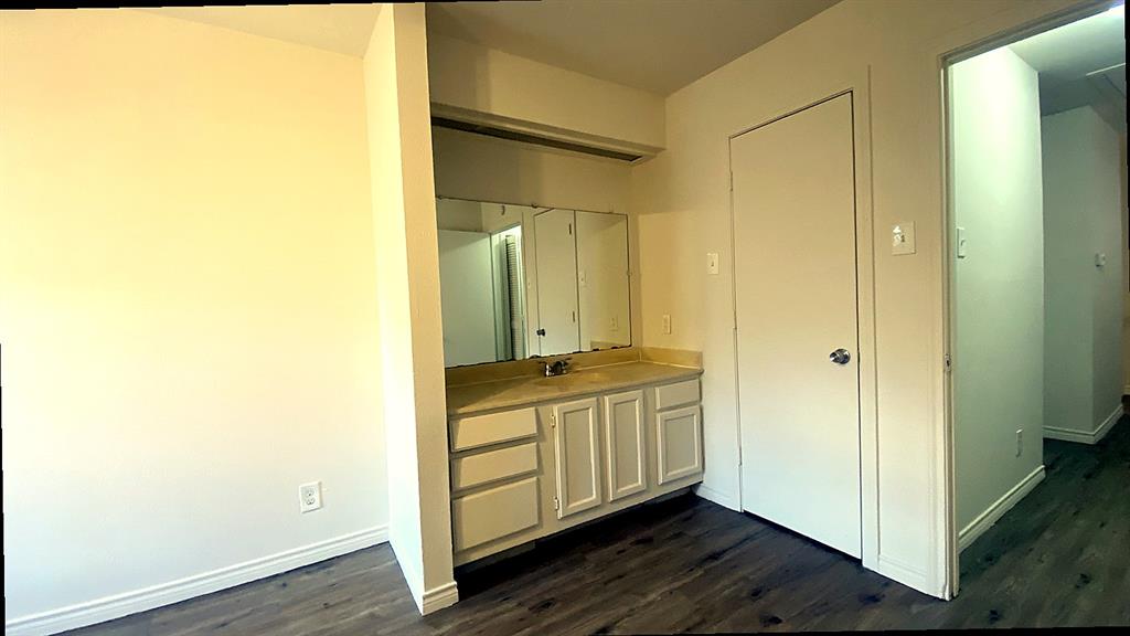6019 Ridgecrest Road, #204B, Dallas, TX 75231