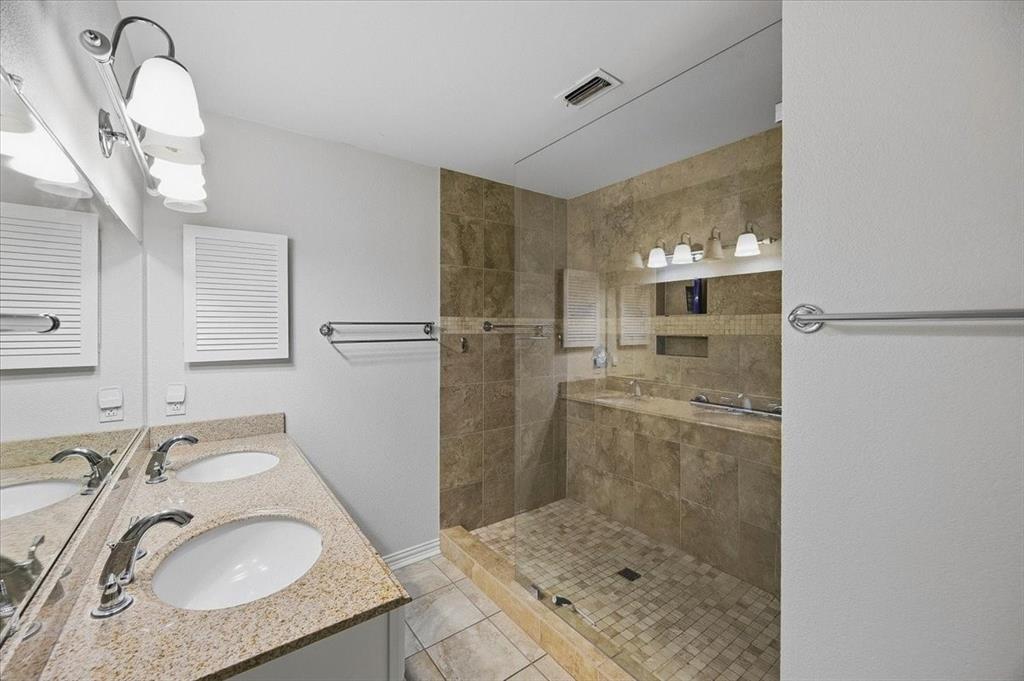 264 Jefferson Parkway, Fort Worth, TX 76107