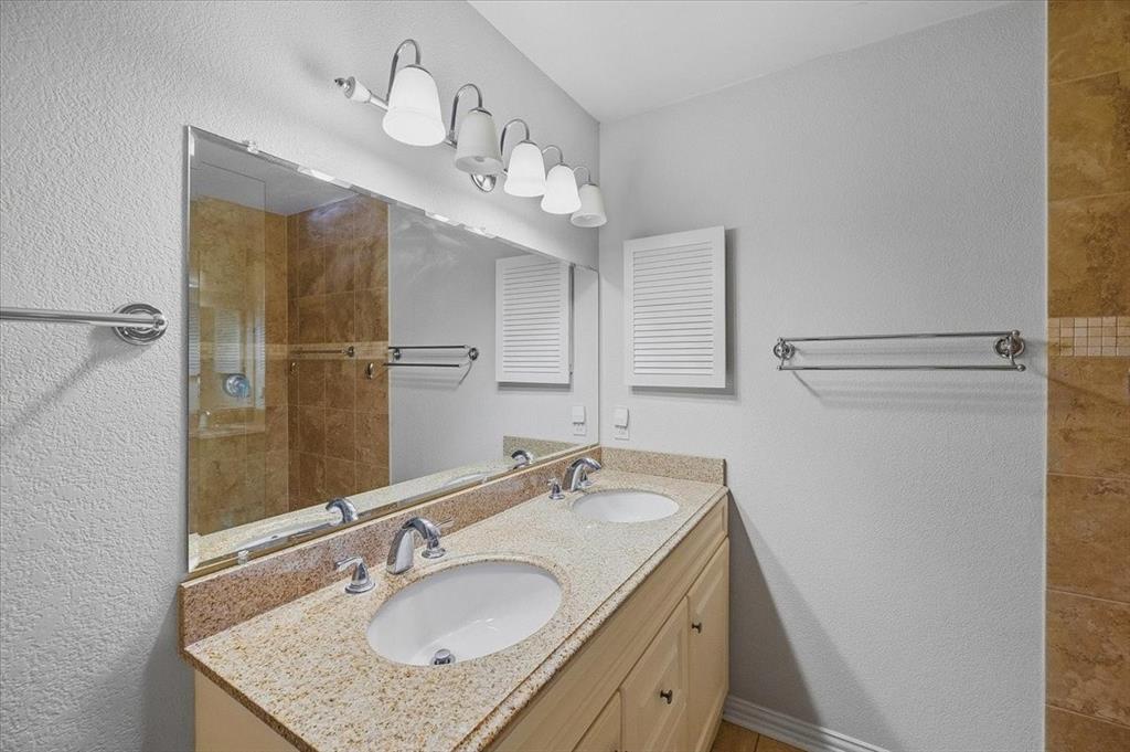 264 Jefferson Parkway, Fort Worth, TX 76107