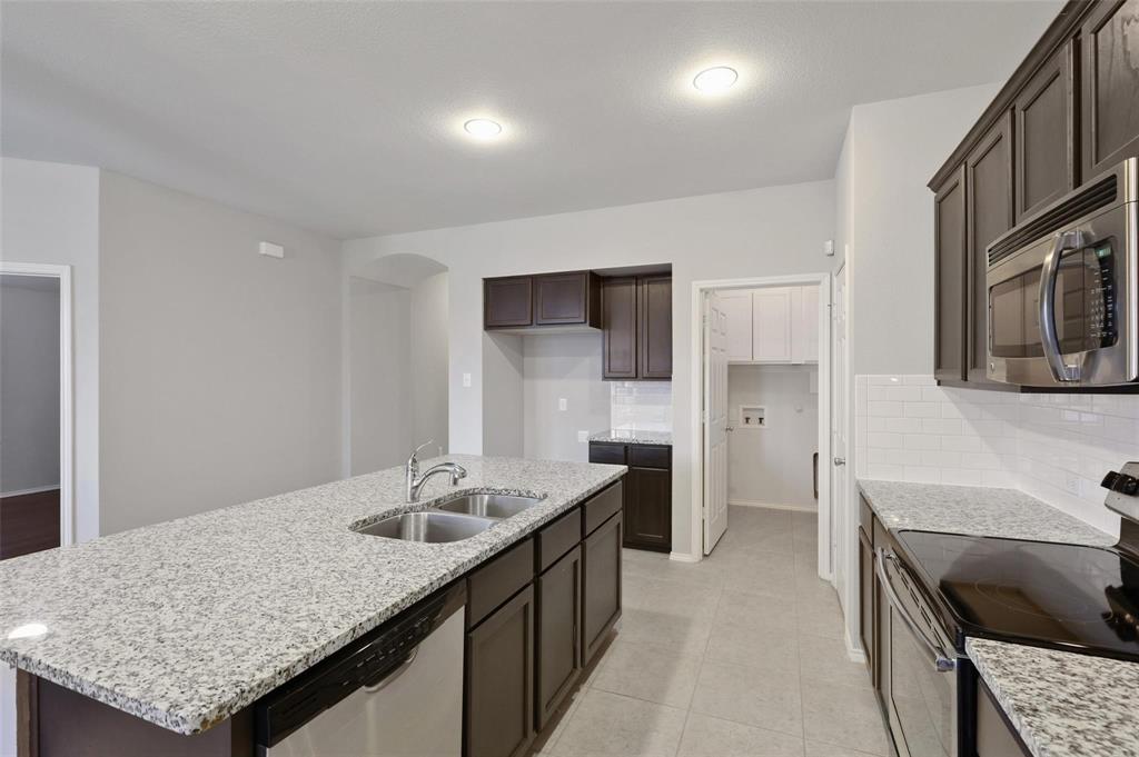 1725 Wildflower Lane, Wylie, TX 75098