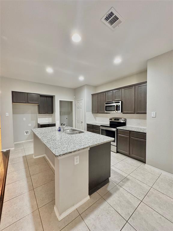 1725 Wildflower Lane, Wylie, TX 75098