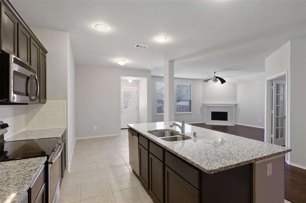 1725 Wildflower Lane, Wylie, TX 75098