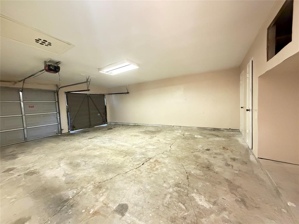 111 E Dawn Drive, Robinson, TX 76706