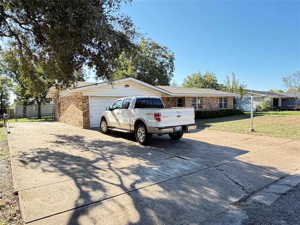 111 E Dawn Drive, Robinson, TX 76706 111 E Dawn Drive, Robinson, TX 76706