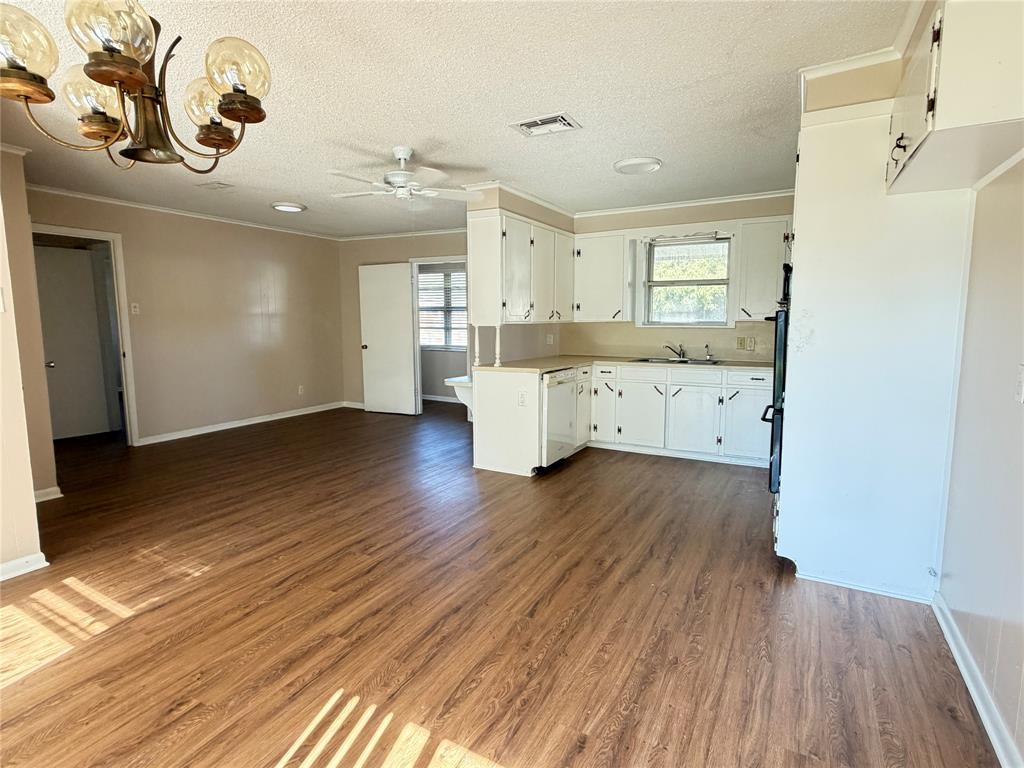111 E Dawn Drive, Robinson, TX 76706 111 E Dawn Drive, Robinson, TX 76706