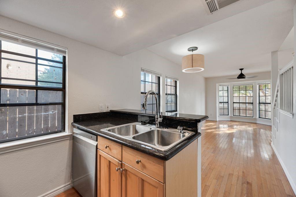 817 Pavillion Street, #101, Dallas, TX 75204
