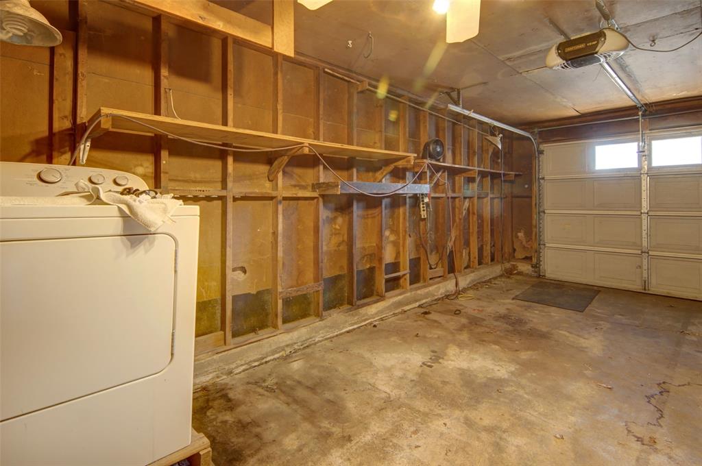 2024 Blake Avenue, Dallas, TX 75228