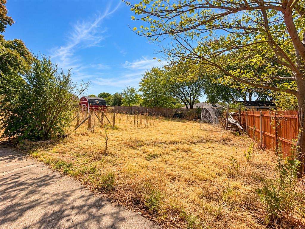 1128 Post Oak Lane, DeSoto, TX 75115