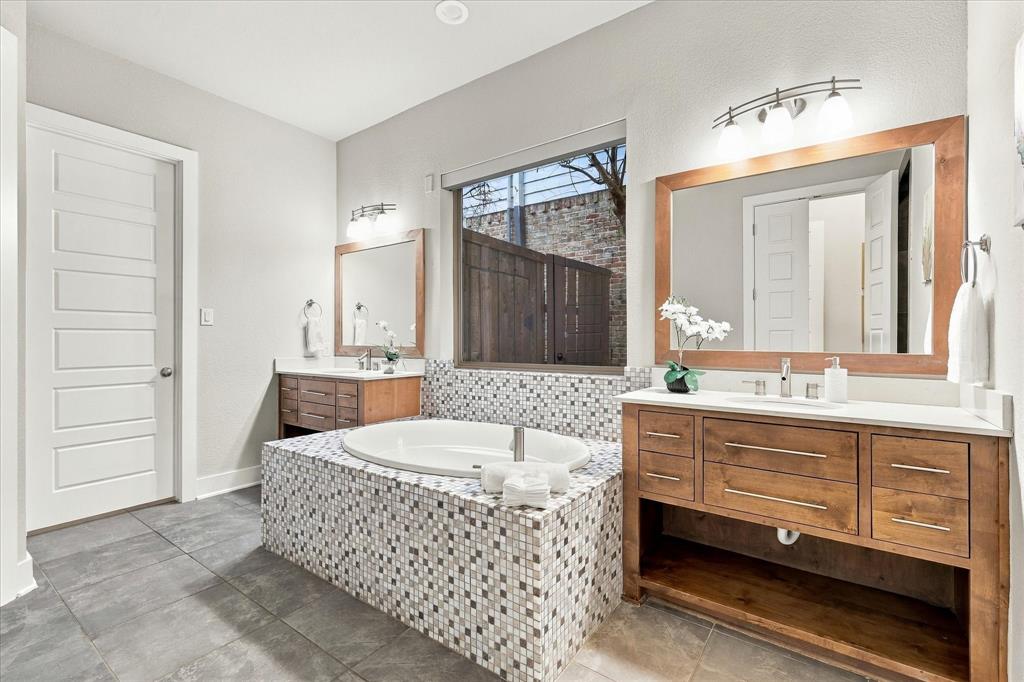 6251 Lakeshore Drive, Dallas, TX 75214