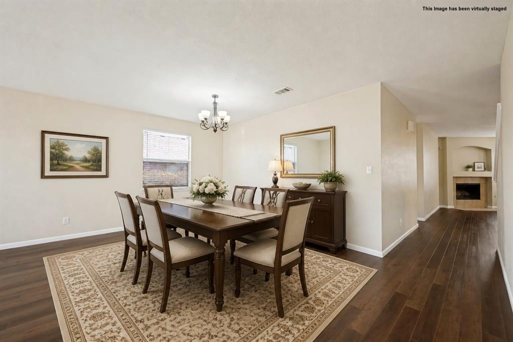 814 White Dove Drive, Arlington, TX 76017