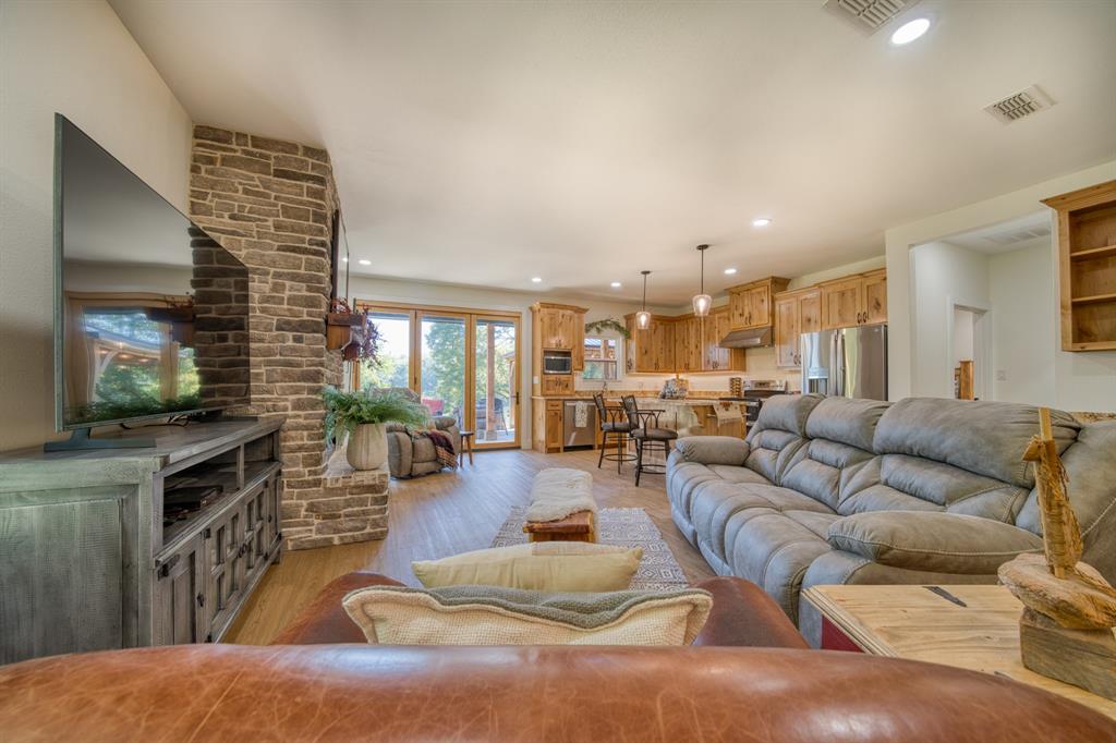 52 S Private Road 52416 N, Leesburg, TX 75451