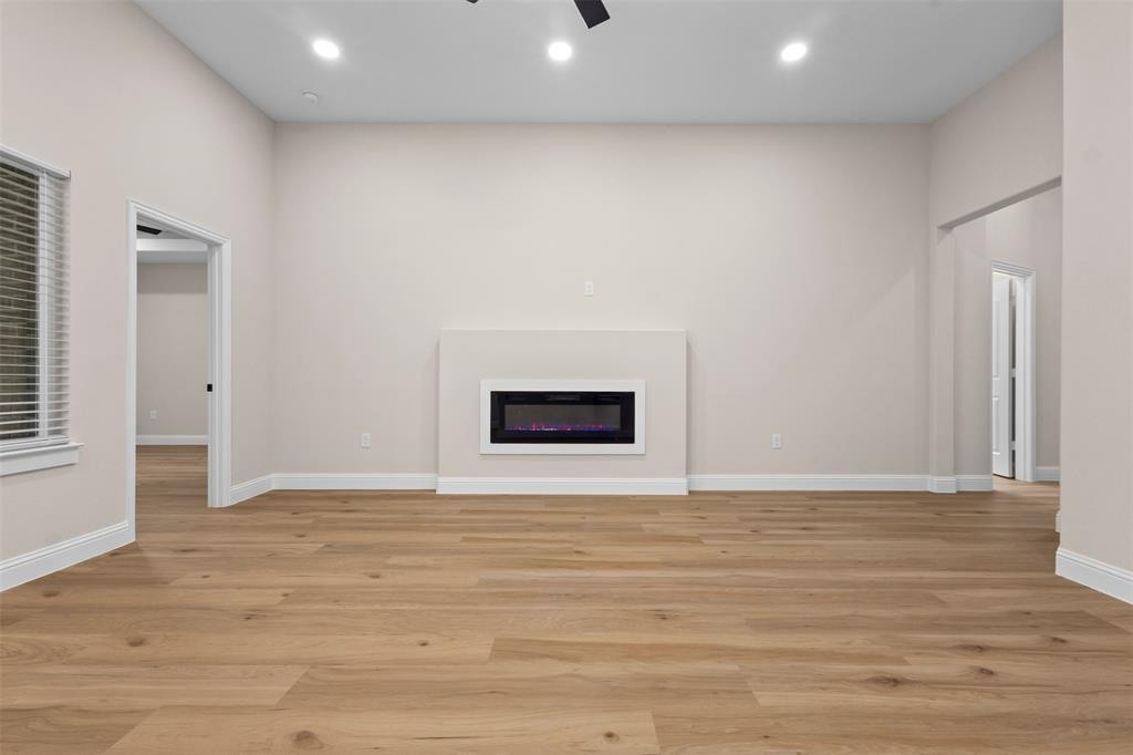 103 Cordoba Street, Payne Springs, TX 75156