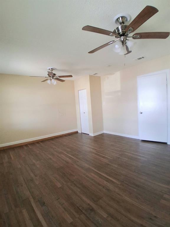 3208 Poplar Springs Lane, Dallas, TX 75227