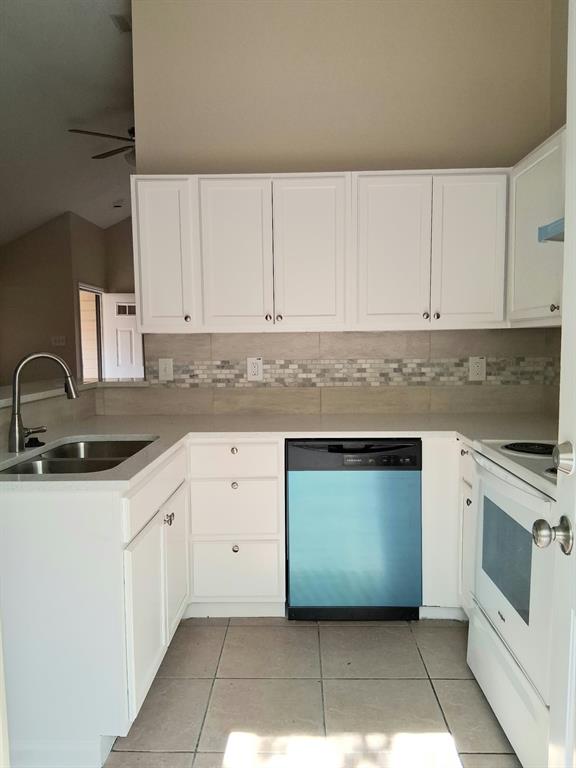 3208 Poplar Springs Lane, Dallas, TX 75227