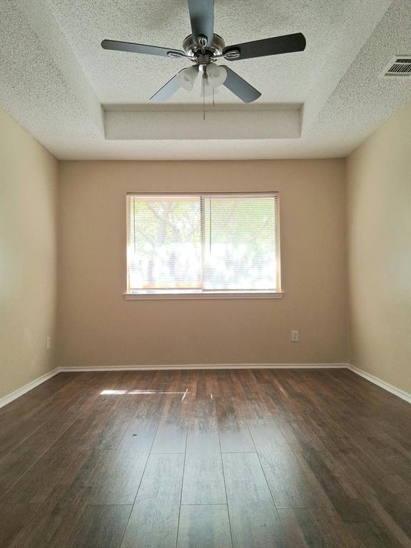 3208 Poplar Springs Lane, Dallas, TX 75227