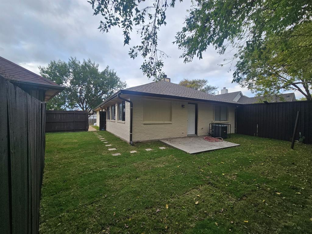 3208 Poplar Springs Lane, Dallas, TX 75227