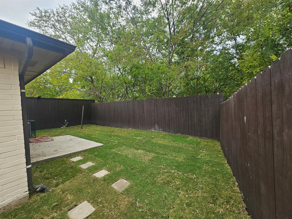 3208 Poplar Springs Lane, Dallas, TX 75227