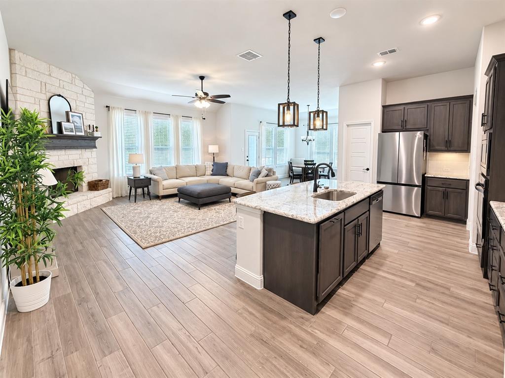 513 River Bank Court, Granbury, TX 76049