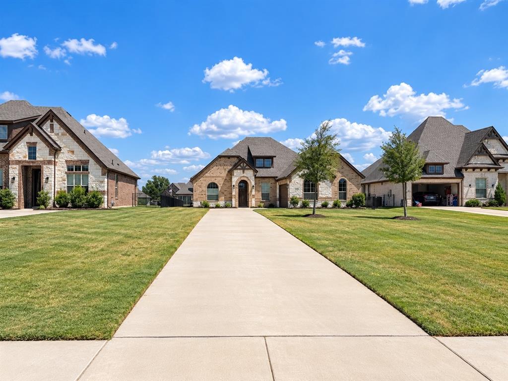 513 River Bank Court, Granbury, TX 76049