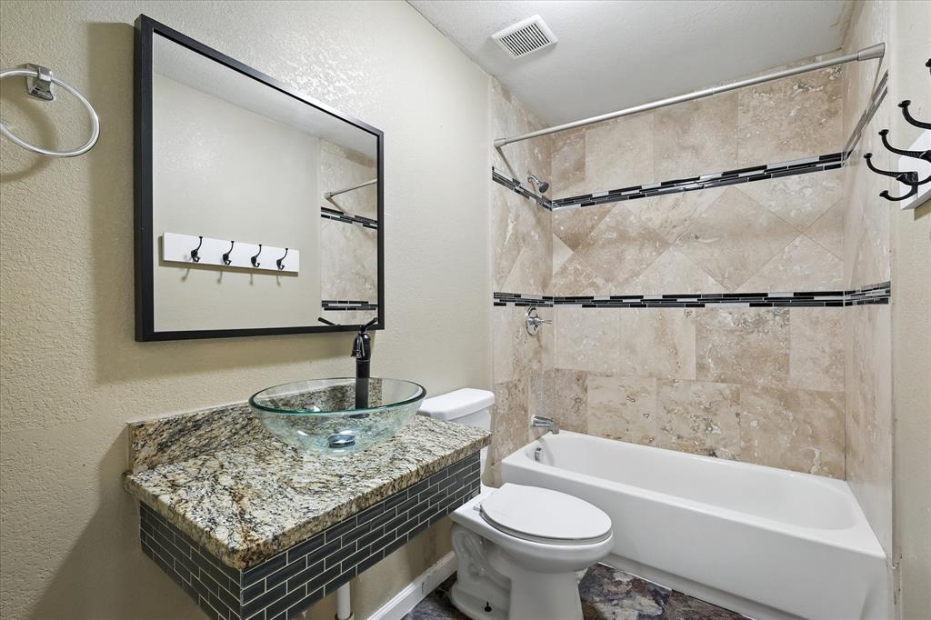 Located between the two secondary bedrooms