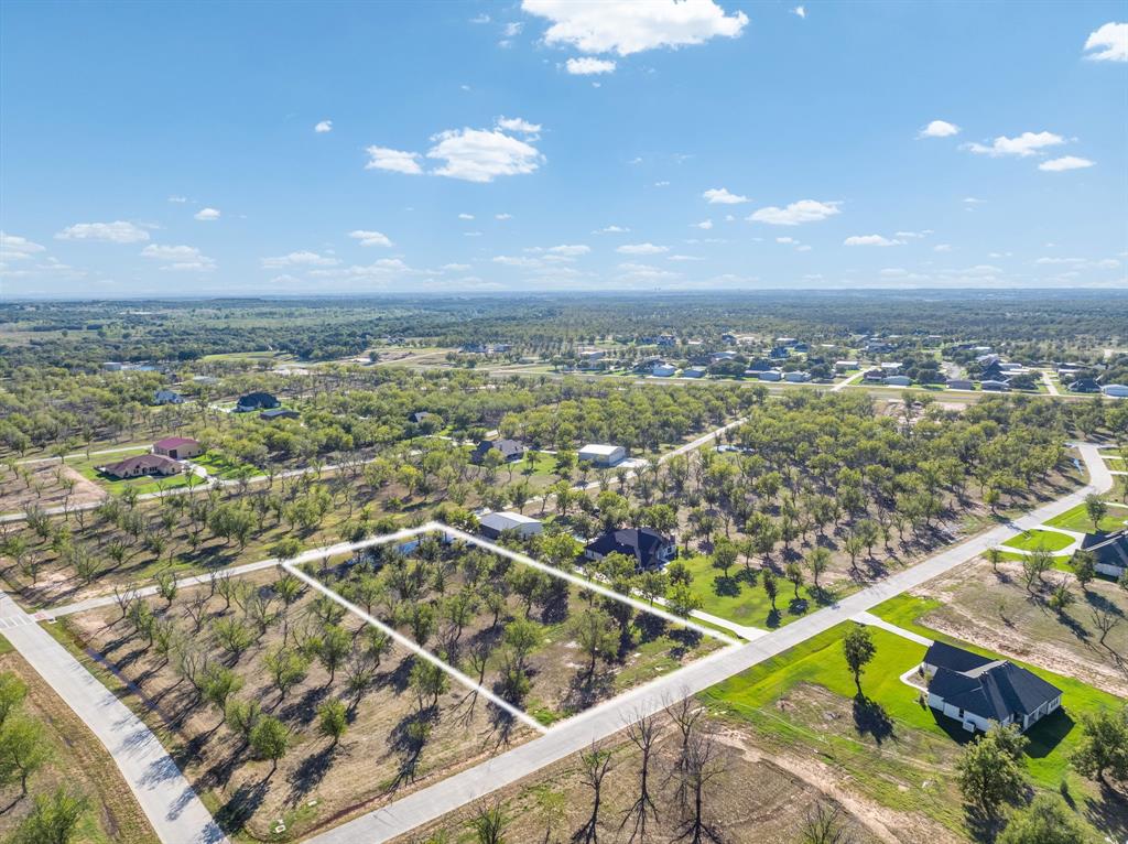 1031 E Landings N, Granbury, TX 76049