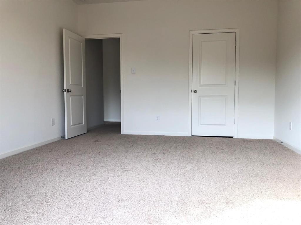 718 Windsor Court, Lavon, TX 75166