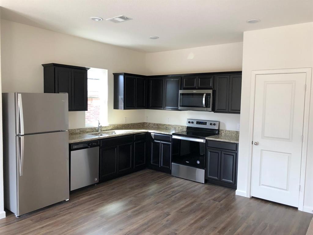 718 Windsor Court, Lavon, TX 75166
