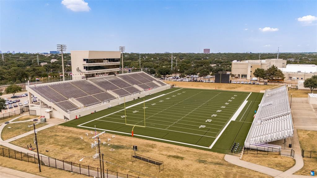 Lake Highlands High School.