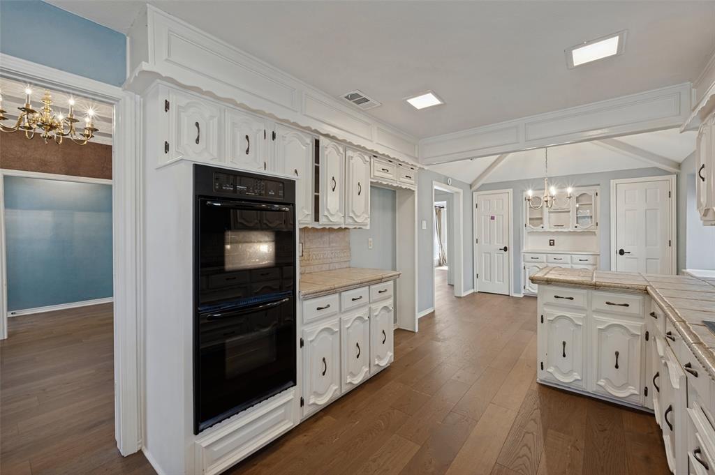 7333 Pleasant View Drive, Dallas, TX 75231 7333 Pleasant View Drive, Dallas, TX 75231