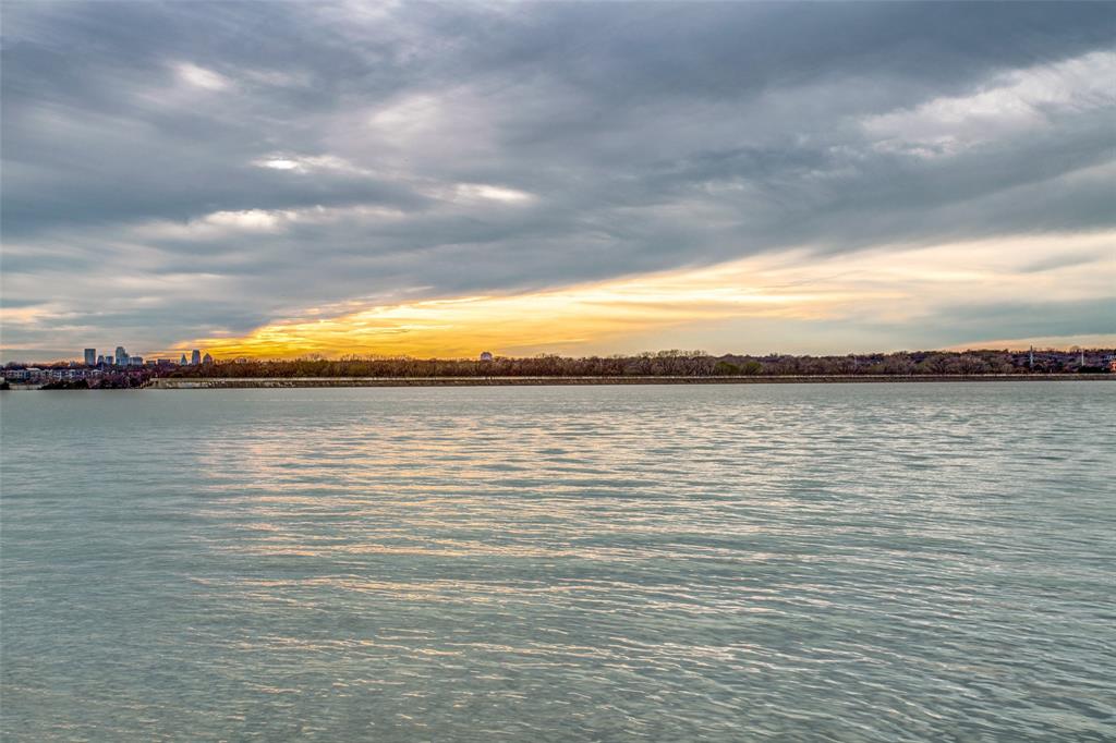White Rock Lake nearby.