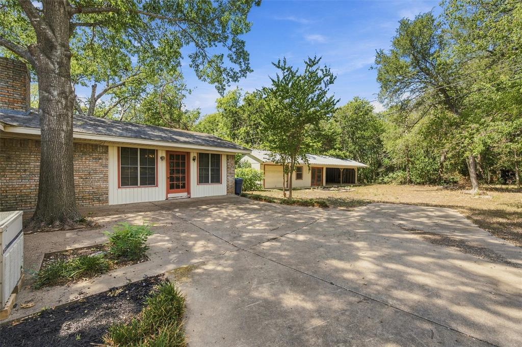 9325 Bryce Drive, Woodway, TX 76712