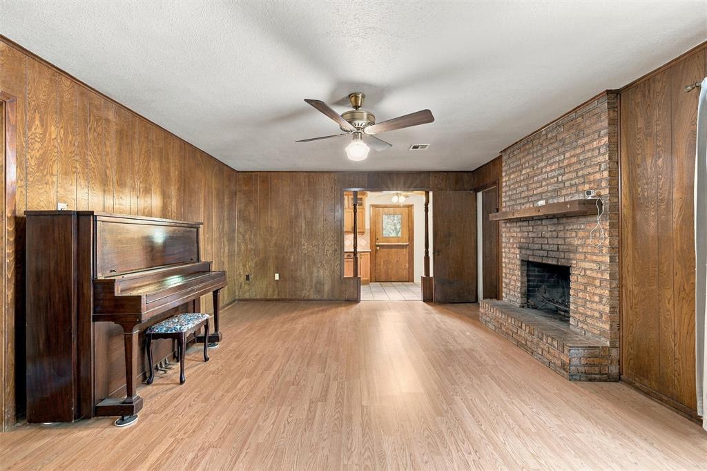 9325 Bryce Drive, Woodway, TX 76712