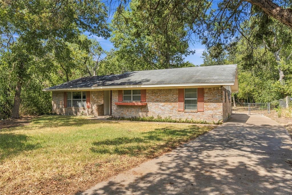 9325 Bryce Drive, Woodway, TX 76712
