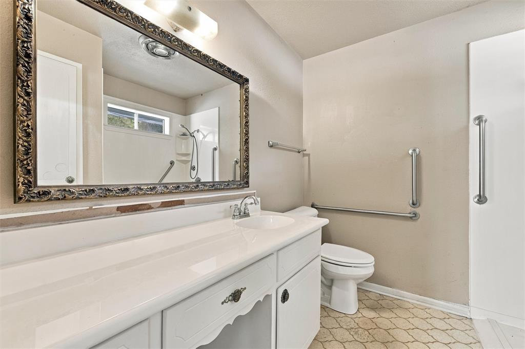 9325 Bryce Drive, Woodway, TX 76712