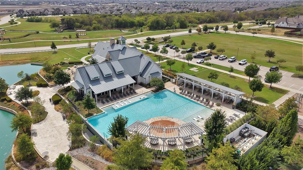 3817 Redbud Drive, Aubrey, TX 76227