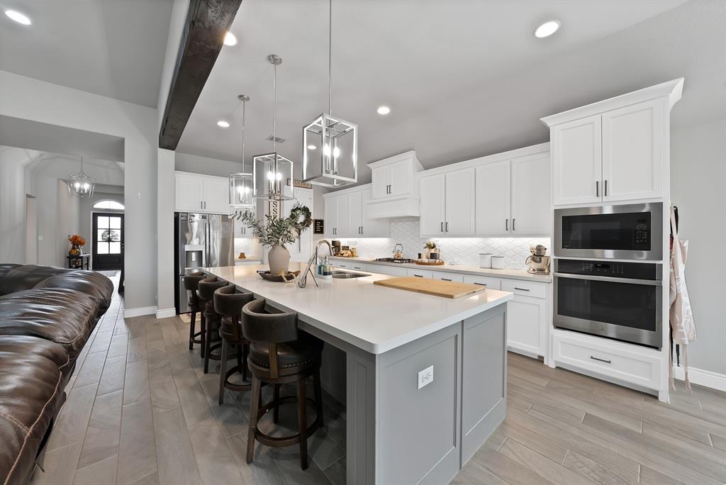 3817 Redbud Drive, Aubrey, TX 76227