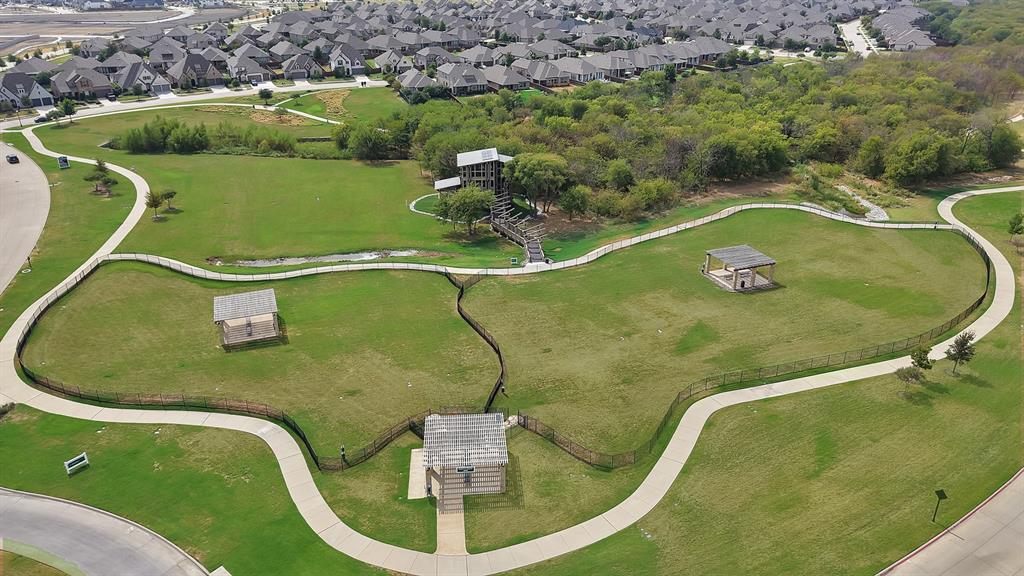 3817 Redbud Drive, Aubrey, TX 76227