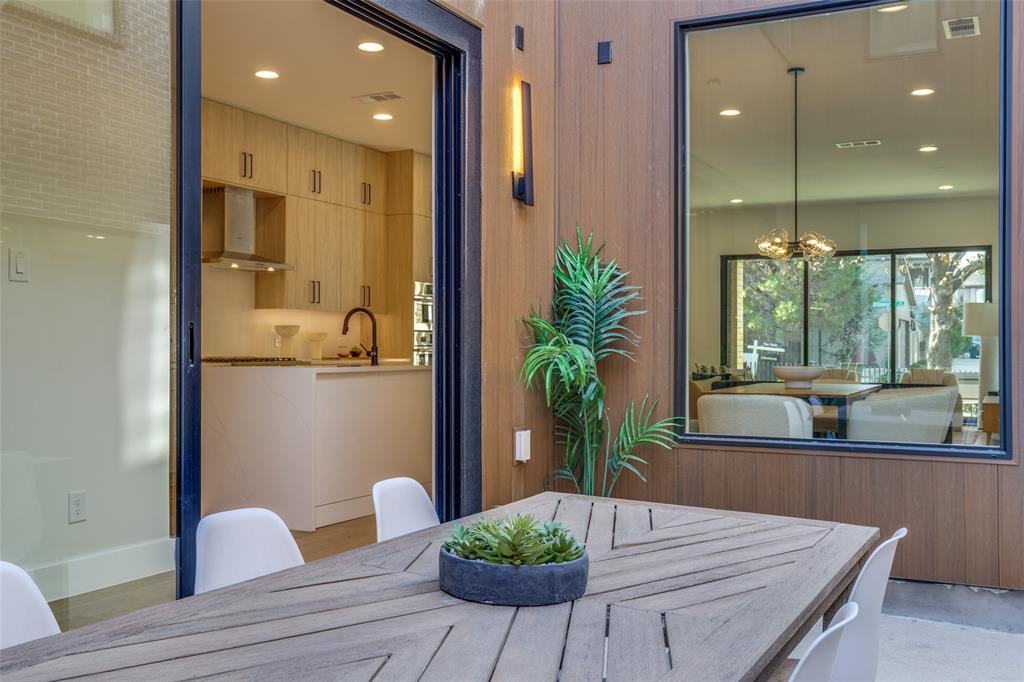 Side patio