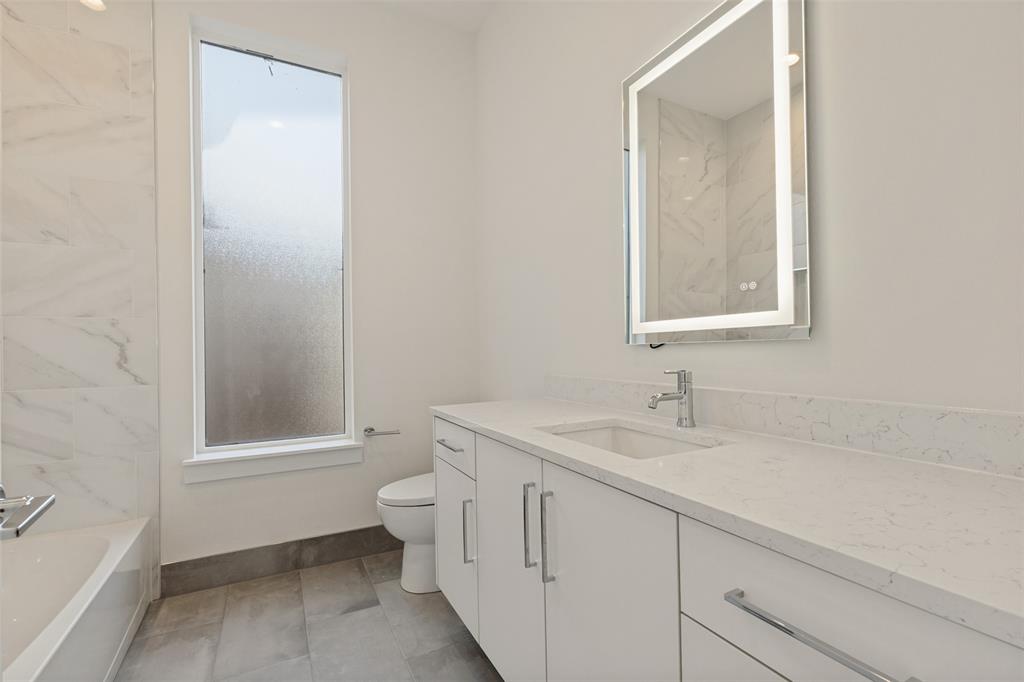 Bedroom 3 bath