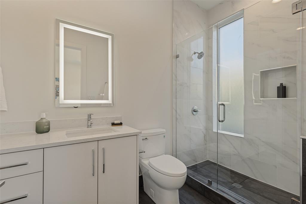 Bedroom 2 bath
