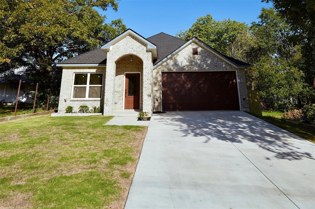406 E Belknap Street, Ennis, TX 75119 406 E Belknap Street, Ennis, TX 75119