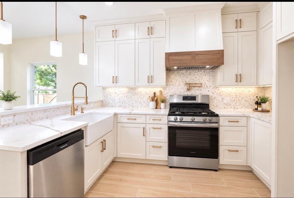 406 E Belknap Street, Ennis, TX 75119 406 E Belknap Street, Ennis, TX 75119