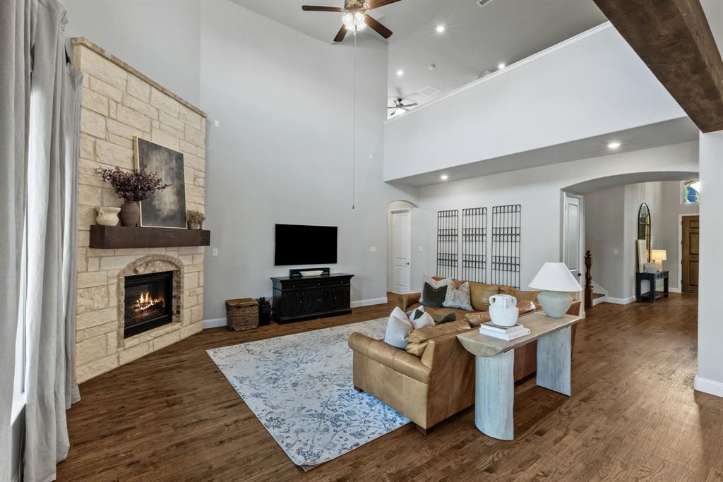 2608 Seabiscuit Road, Celina, TX 75009 2608 Seabiscuit Road, Celina, TX 75009