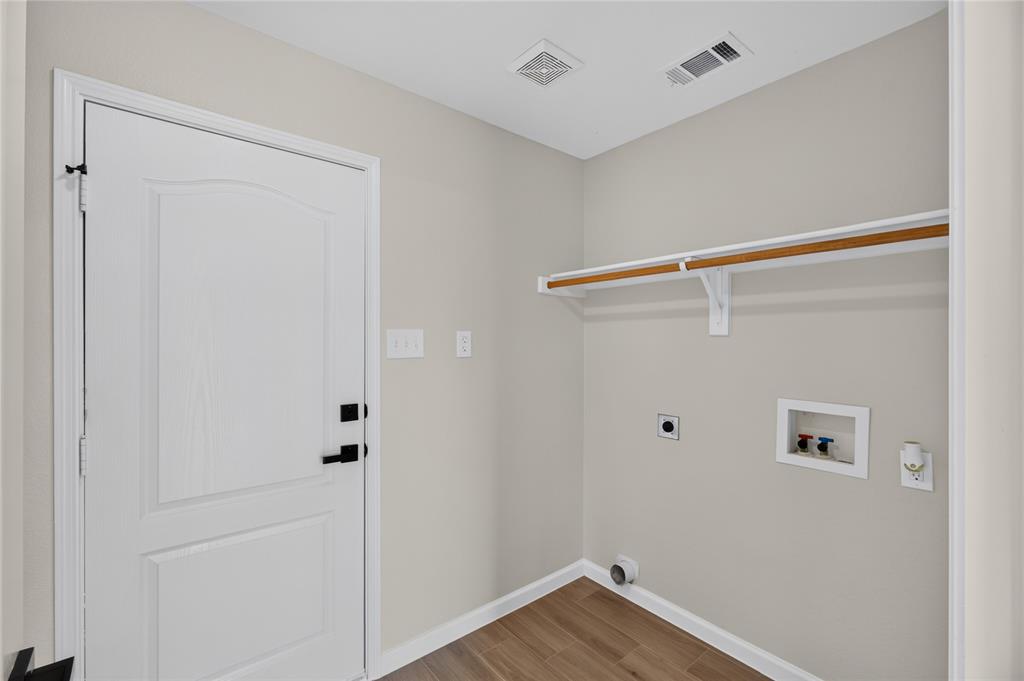1336 Kiwi Court, Dallas, TX 75051