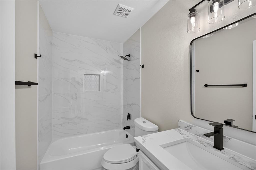 1336 Kiwi Court, Dallas, TX 75051
