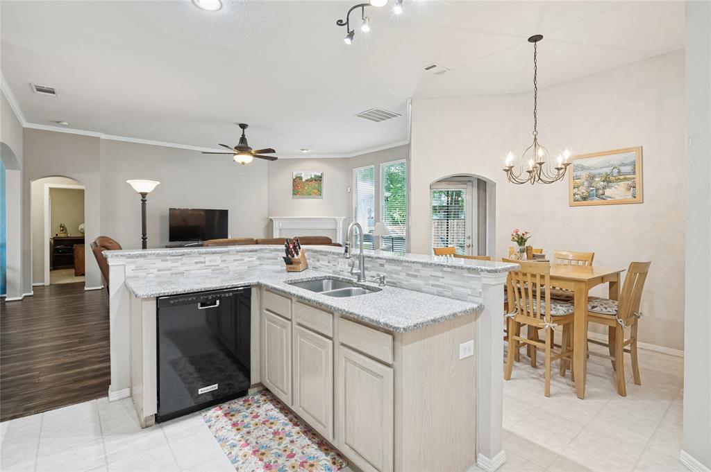 1374 Forest Creek Drive, Lewisville, TX 75067