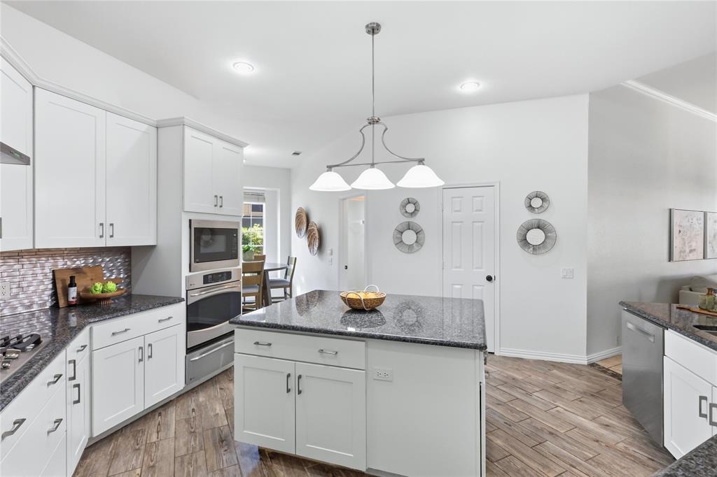 1905 Greenhill Drive, Rowlett, TX 75088