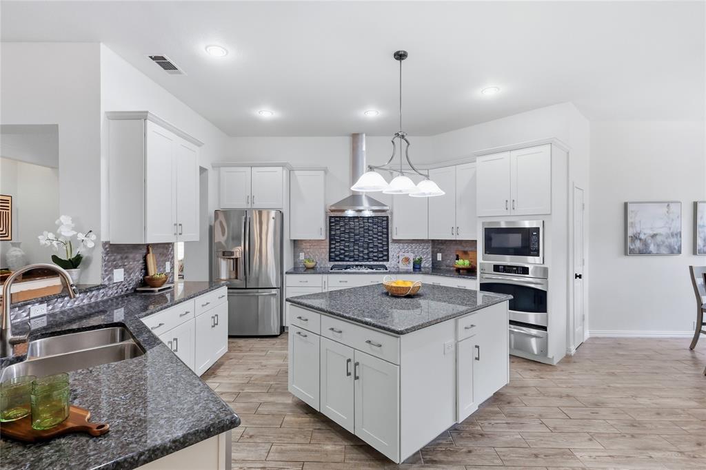 1905 Greenhill Drive, Rowlett, TX 75088 1905 Greenhill Drive, Rowlett, TX 75088