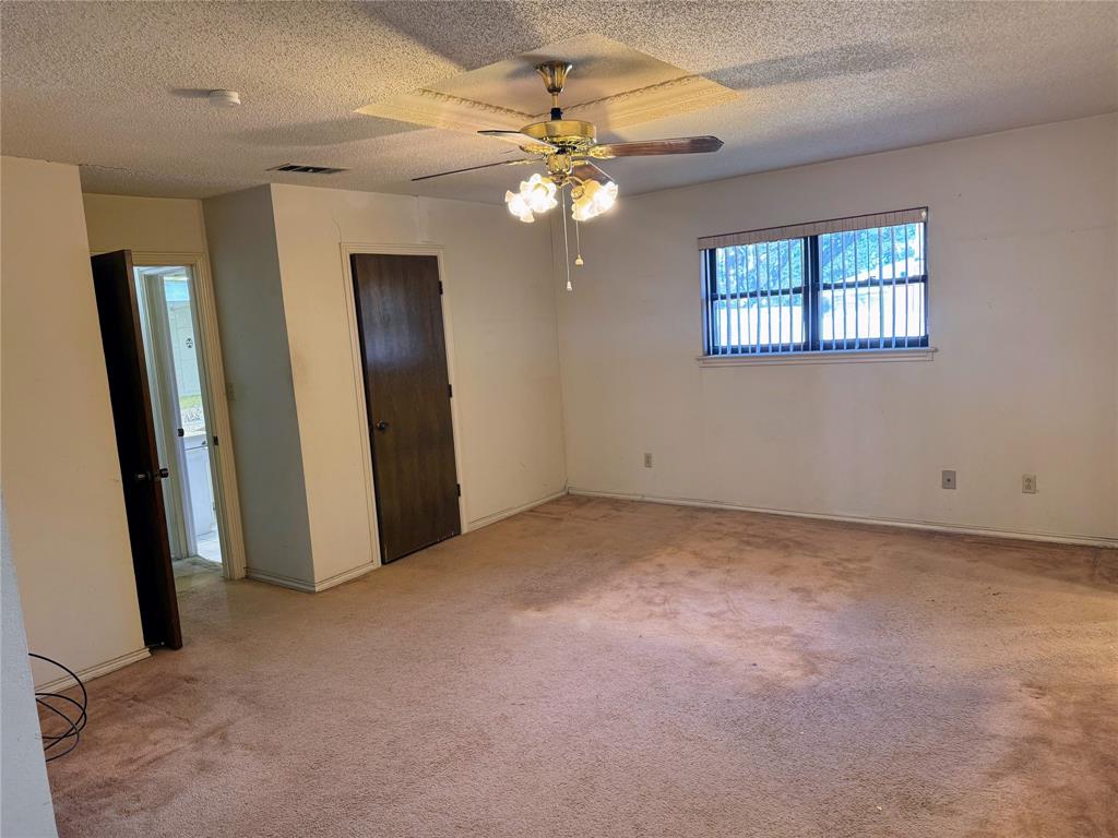 18 Walnut Creek Place, Richardson, TX 75080